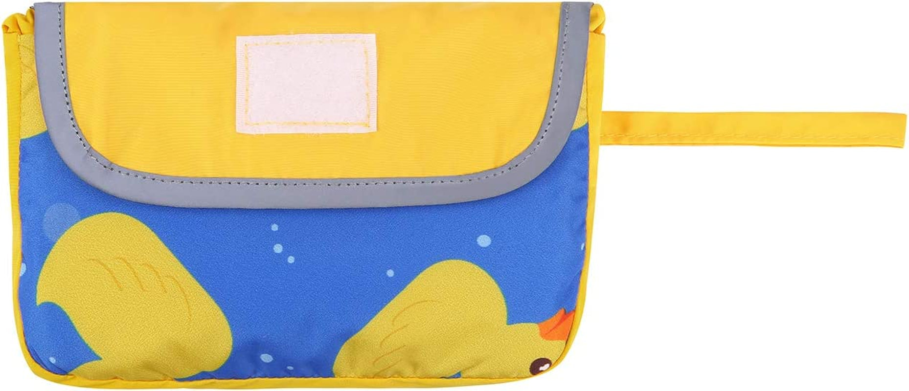 Stylish and Functional Reversible Hooded Raincoat for Dogs – Keep Your Pup Dry and Fashionable in Any Weather!